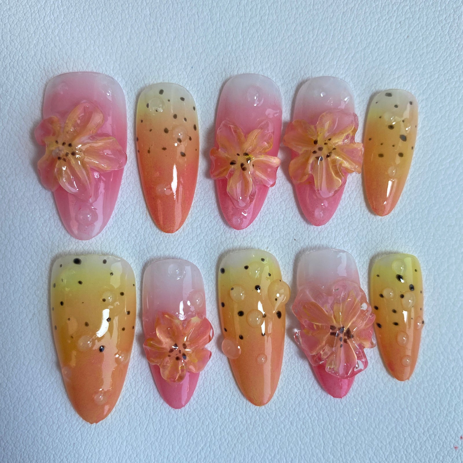 (Handmade) 10pcs/Set Pink 3D Flower Ombré Press-On Nails