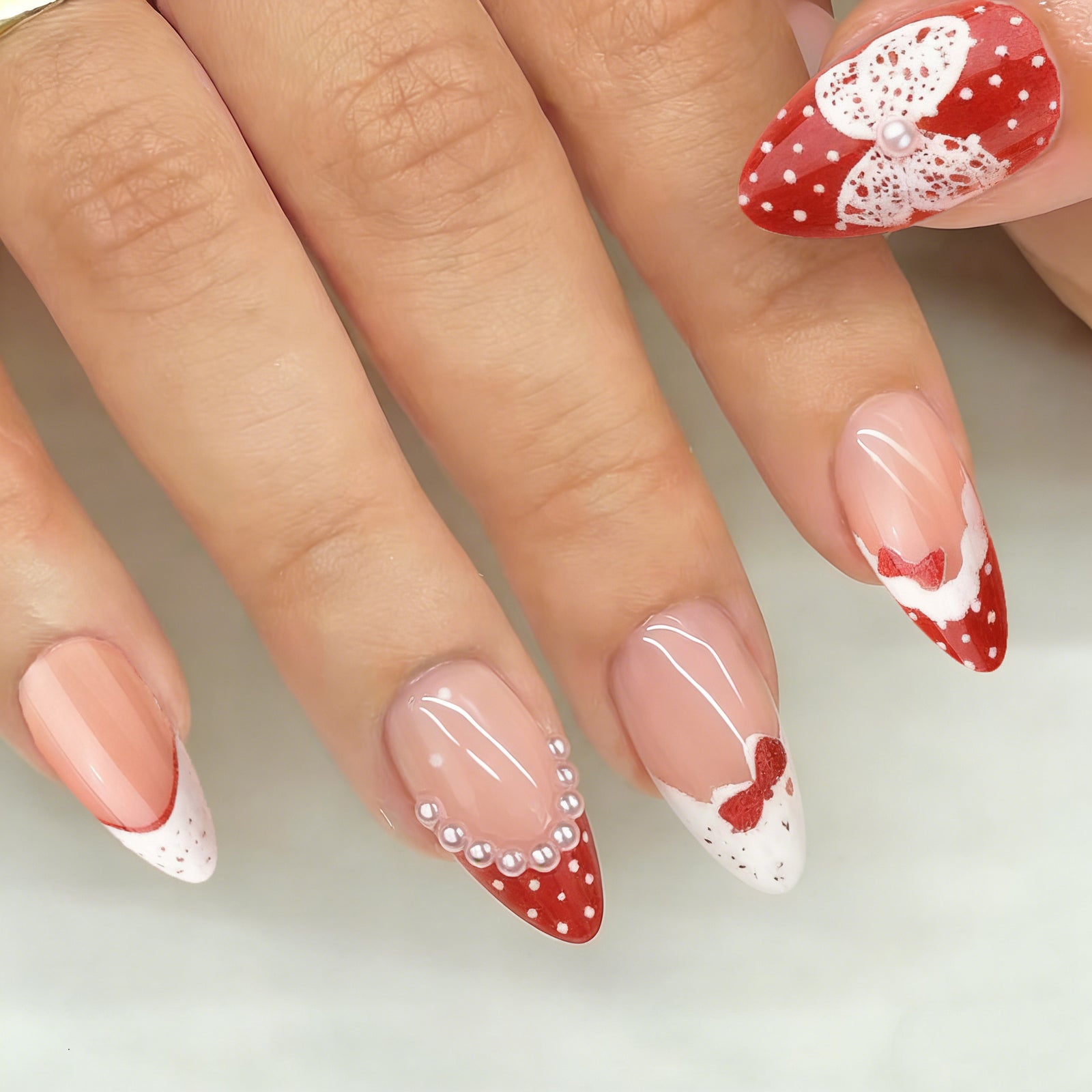 24pcs/Set Red & White Polka Dot Lace French Short Almond Press-On Nails