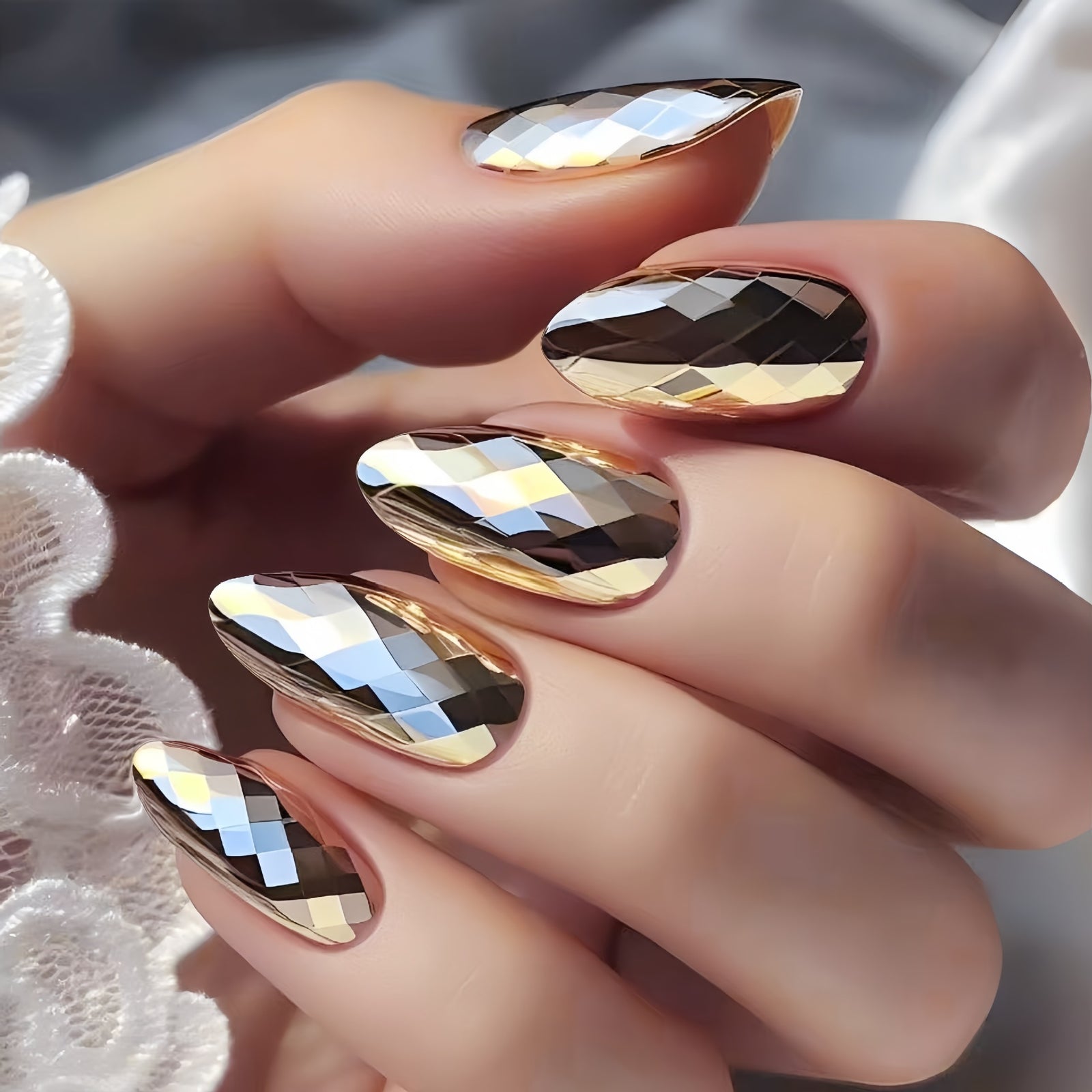 24pcs/Set Glossy Metallic Gold Chrome Press-On Nails