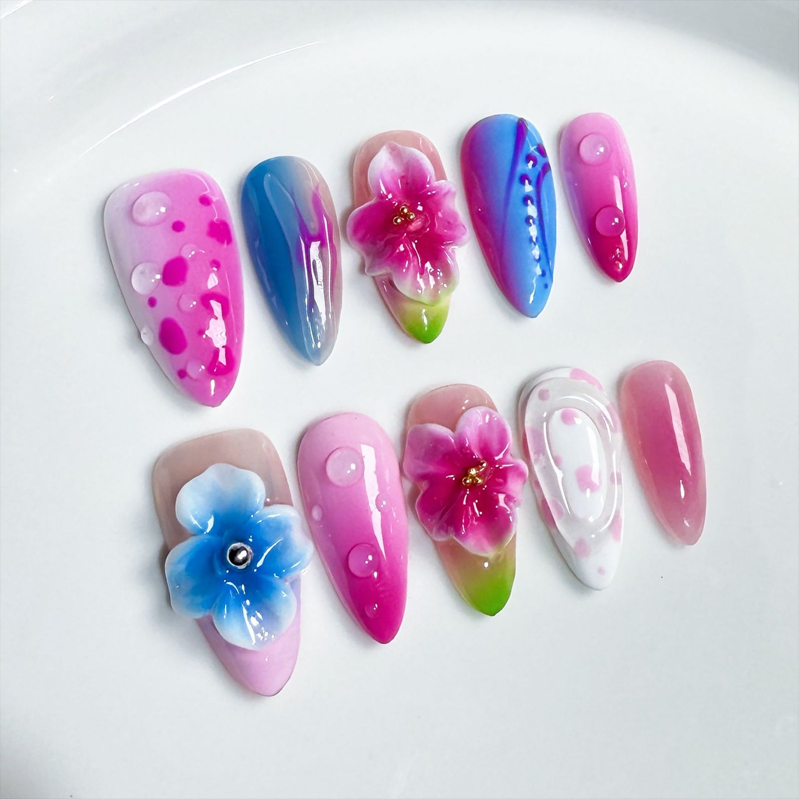 (Handmade) 10pcs/Set 3D Carved Floral Beach Gradient Press-On Nails