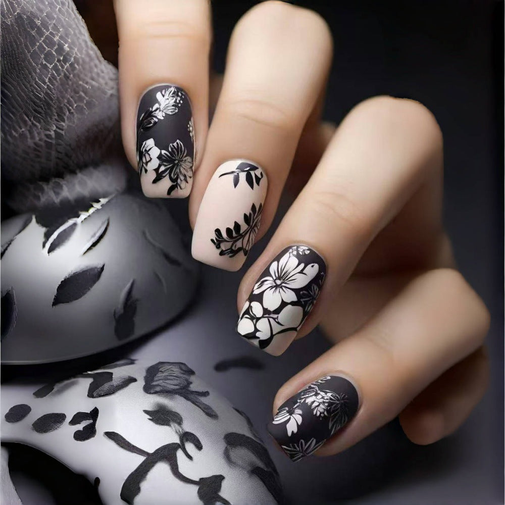 24pcs/Set Black & White Floral Press-On Nails