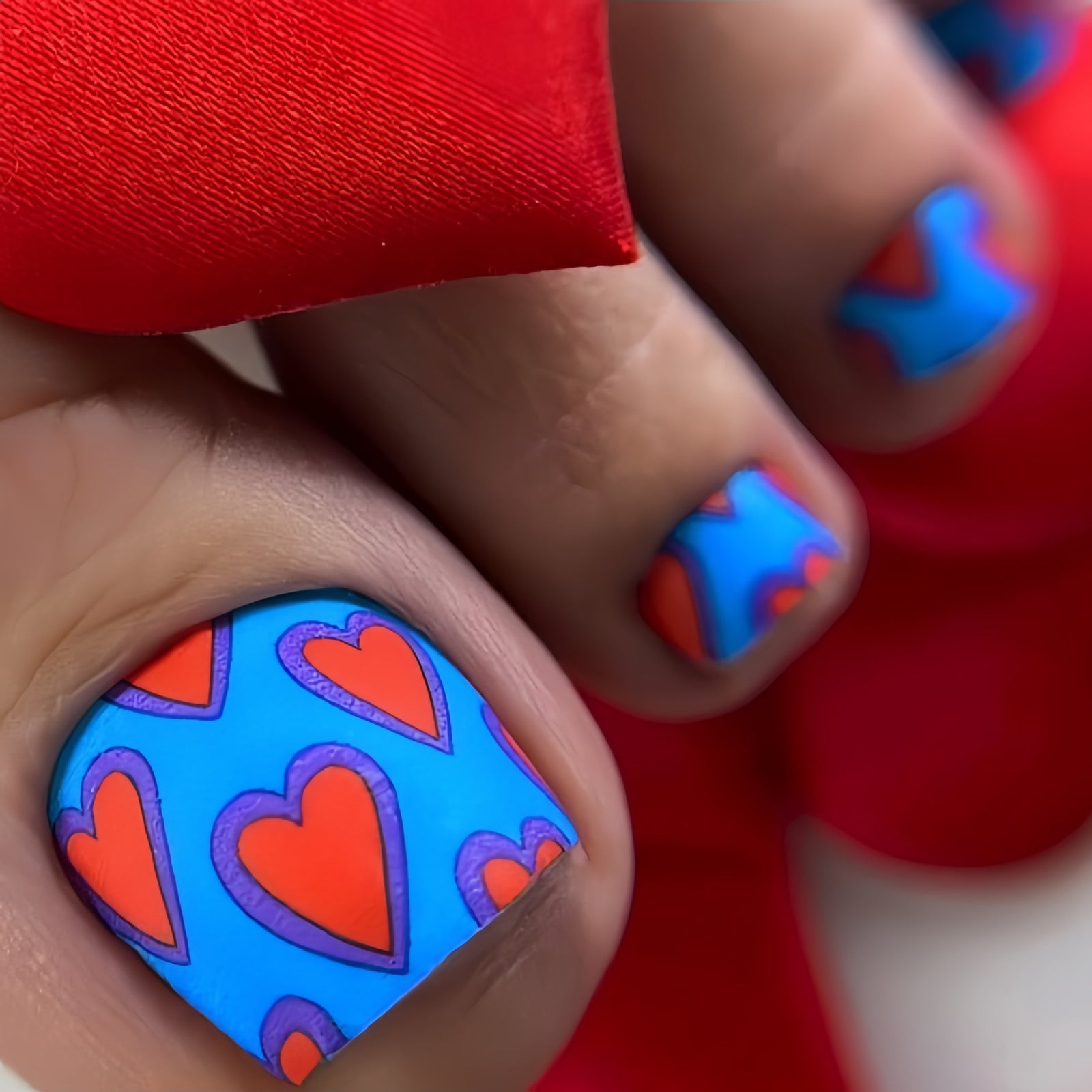 24pcs/Set Red Cartoon Heart Press On Toe Nails