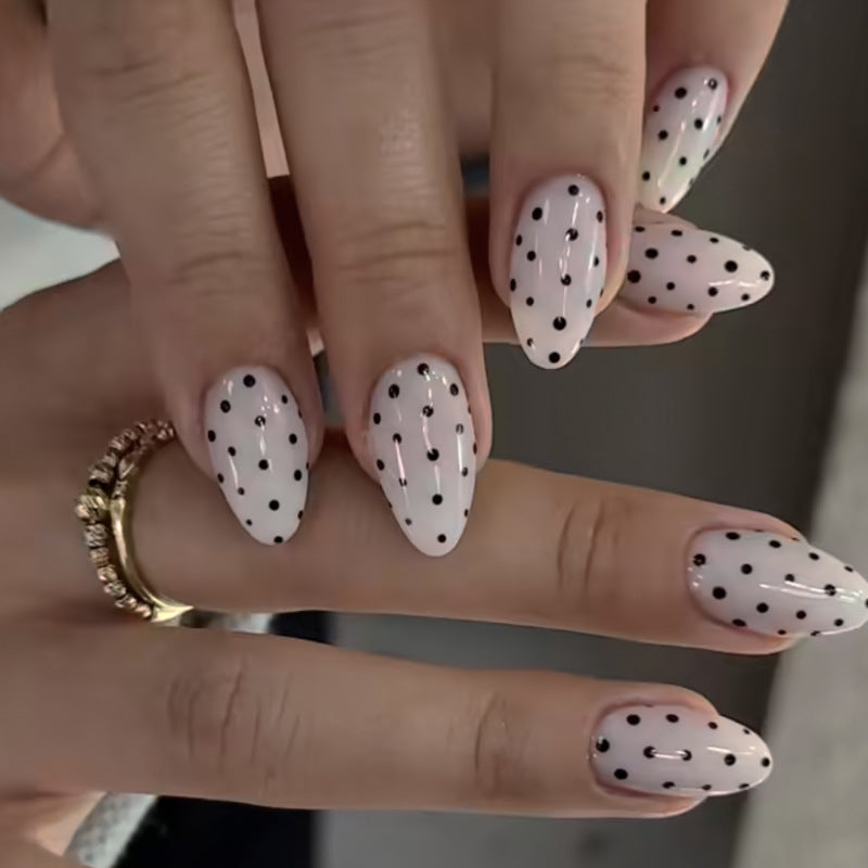 24pcs/Set Black Polka Dots on White Background Press-On Nails