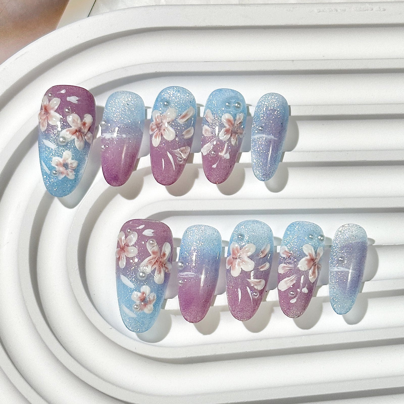 (Handmade) 10pcs/Set Hand-painted Ombre Flowers Press-On Nails