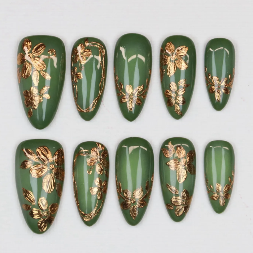 (Handmade) 10pcs/Set Green Hand Painted Gold Flower Press-On Nails