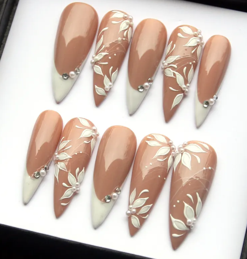 (Handmade) 10pcs/Set French White Flowers Press-On Nails