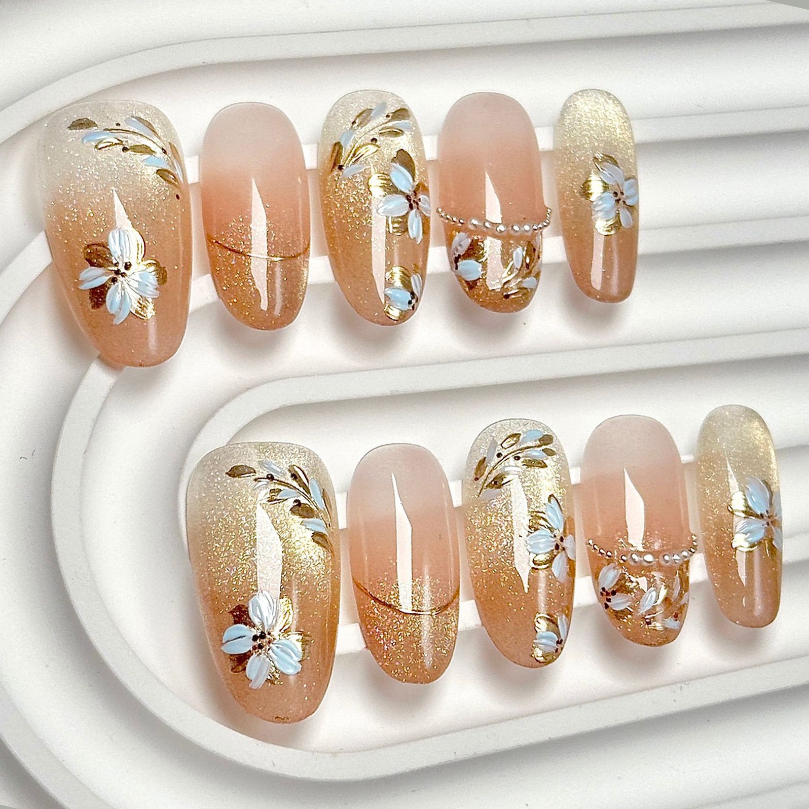 (Handmade) 10pcs/Set Cat Eye Nails with Hand-Painted Floral Press-On Nails