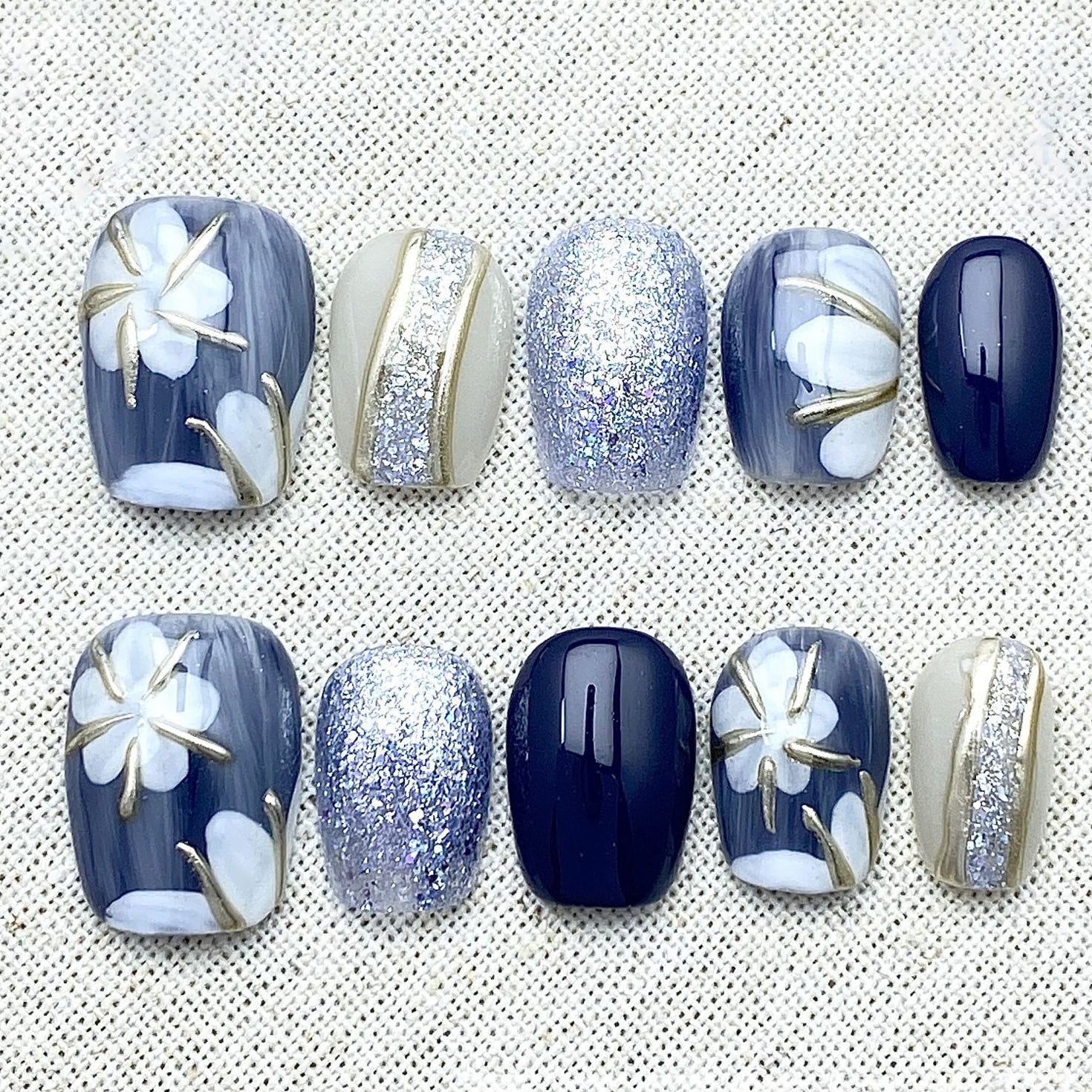 (Handmade) 10pcs/Set Mirror Pink 3D Flower Press-On Nails