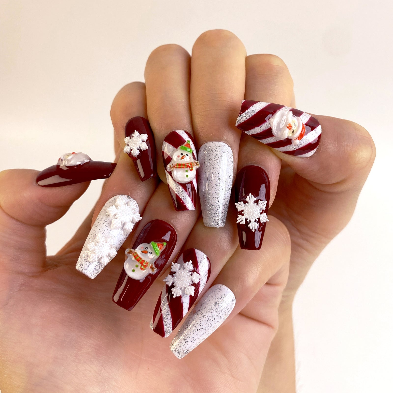 (Handmade) 10pcs/Set Red & White Stripe 3D Snowman Snowflake Christmas Press-On Nails