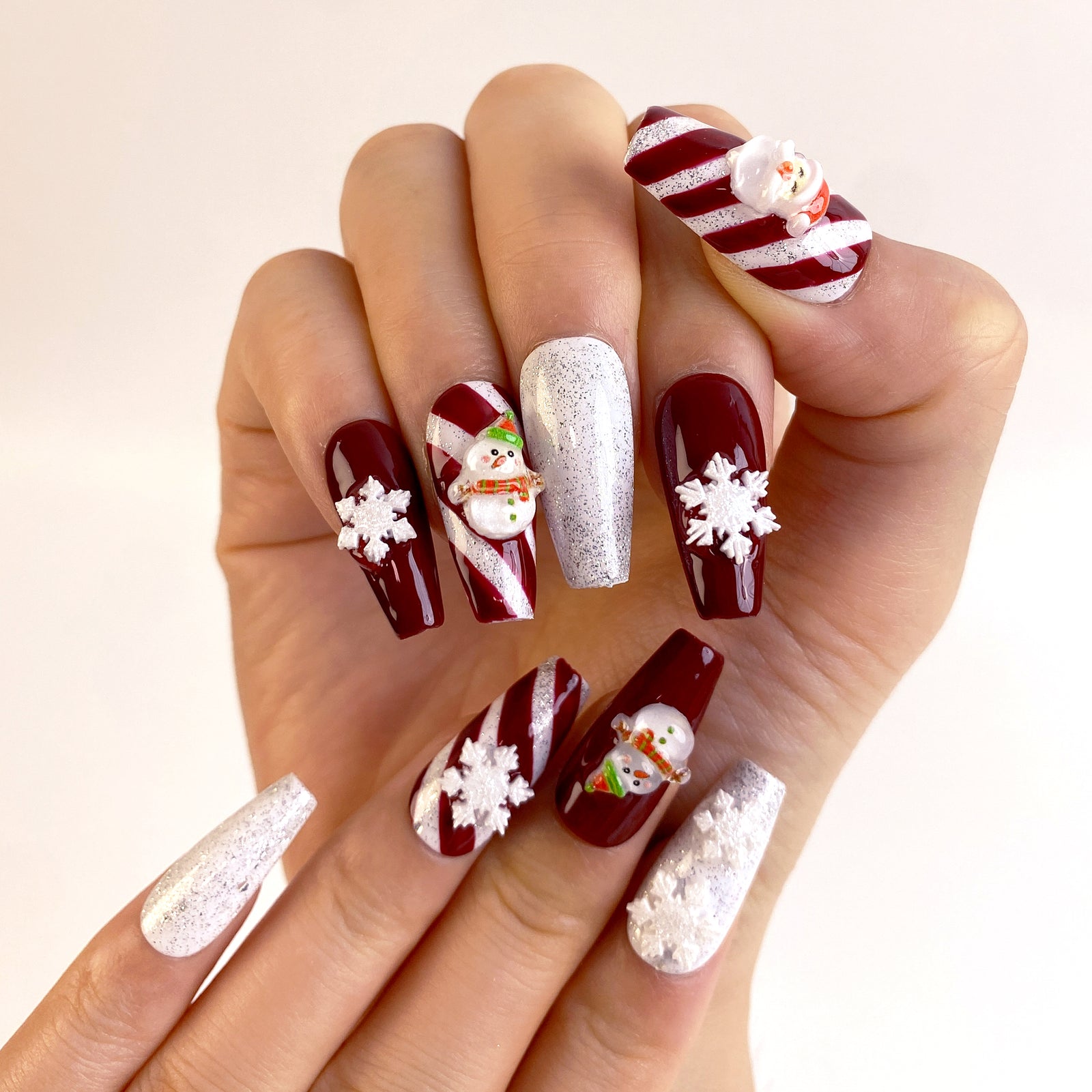 (Handmade) 10pcs/Set Red & White Stripe 3D Snowman Snowflake Christmas Press-On Nails