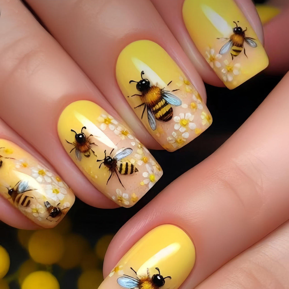 24pcs/Set Yellow Little Bee Press-On Nails