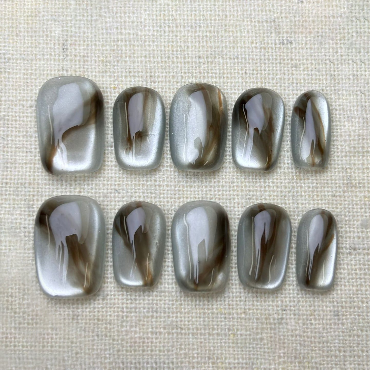 (Handmade) 10pcs/Set Gray Cat Eye Gradient Press-On Nails