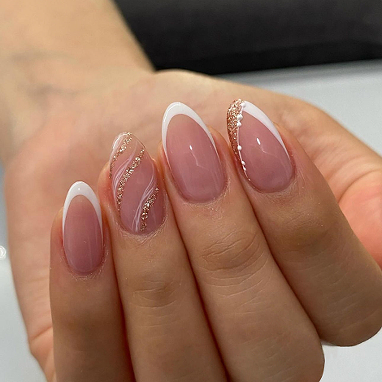 24pcs/Set White French Tips with Silver Glitter Waves Press-On Nails
