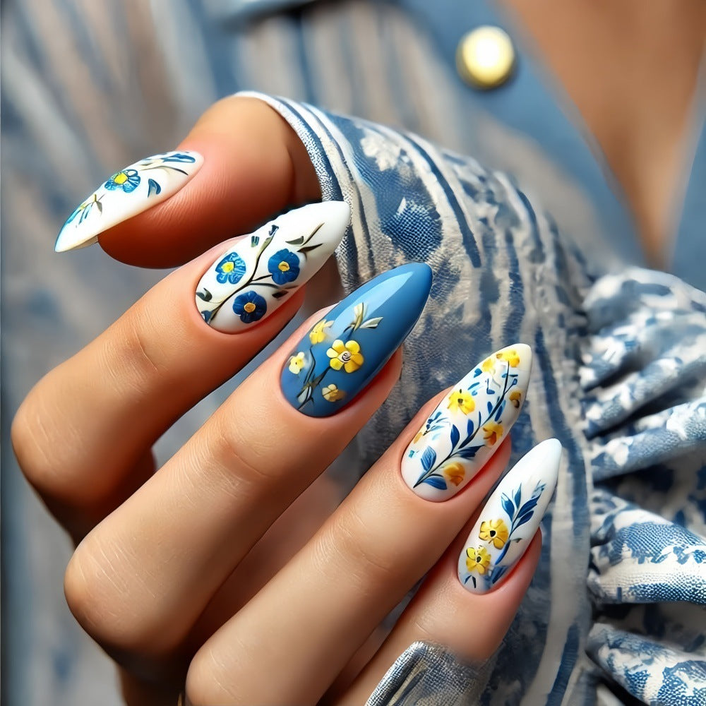 24pcs/Set Spring Blue & White Floral Branches Press-On Nails