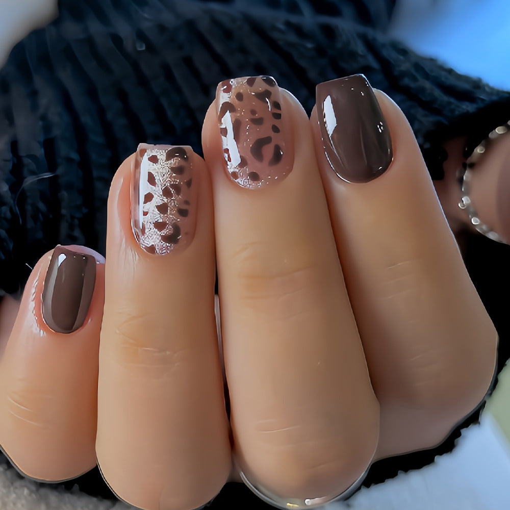 24pcs/Set Brown Leopard Print Glitter Short Press On Nails