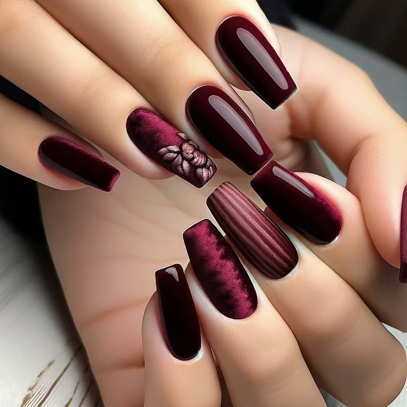 24pcs/Set Dark Red Ombre Floral Press-On Nails