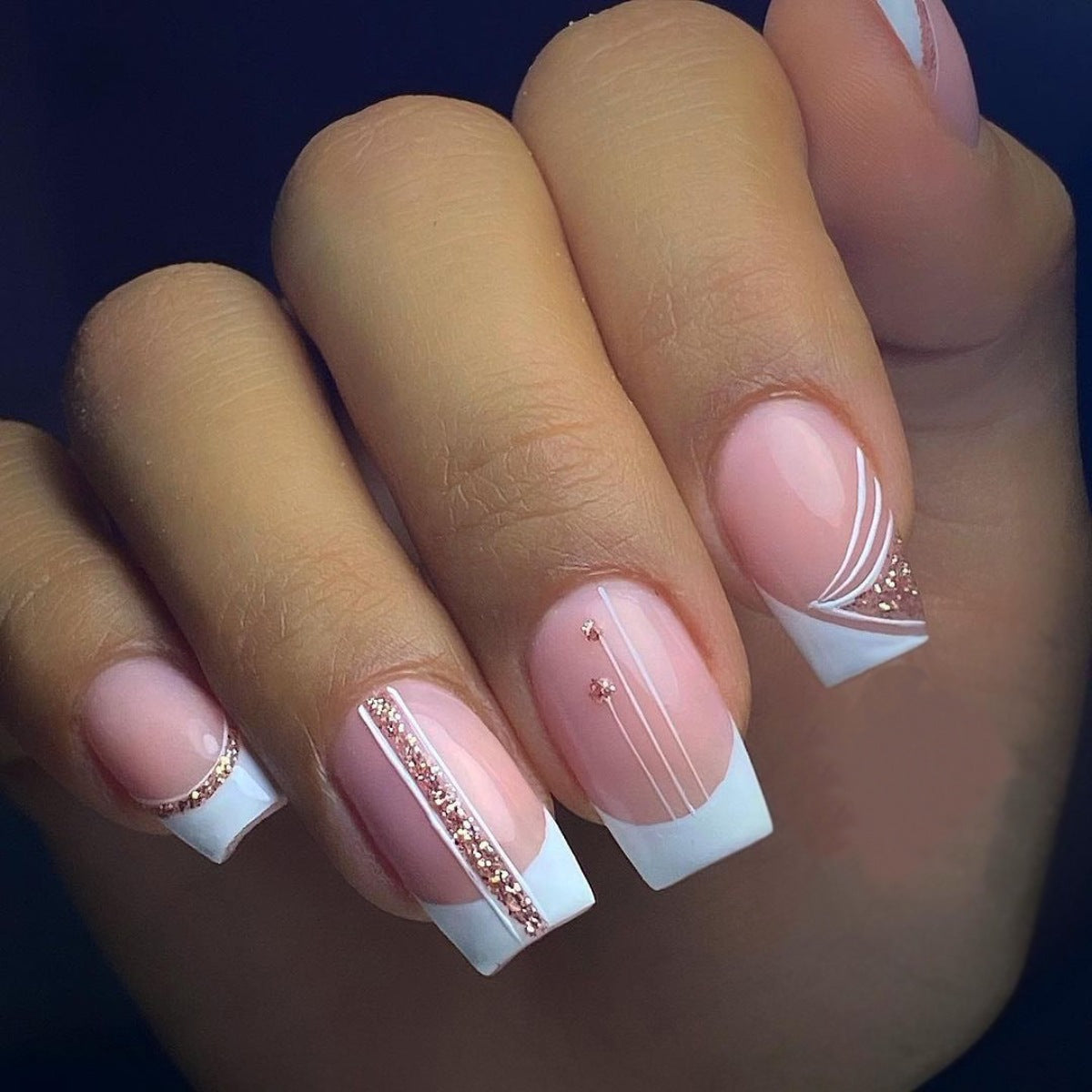 24pcs/Set White French Tips with Gold Glitter Press-On Nails