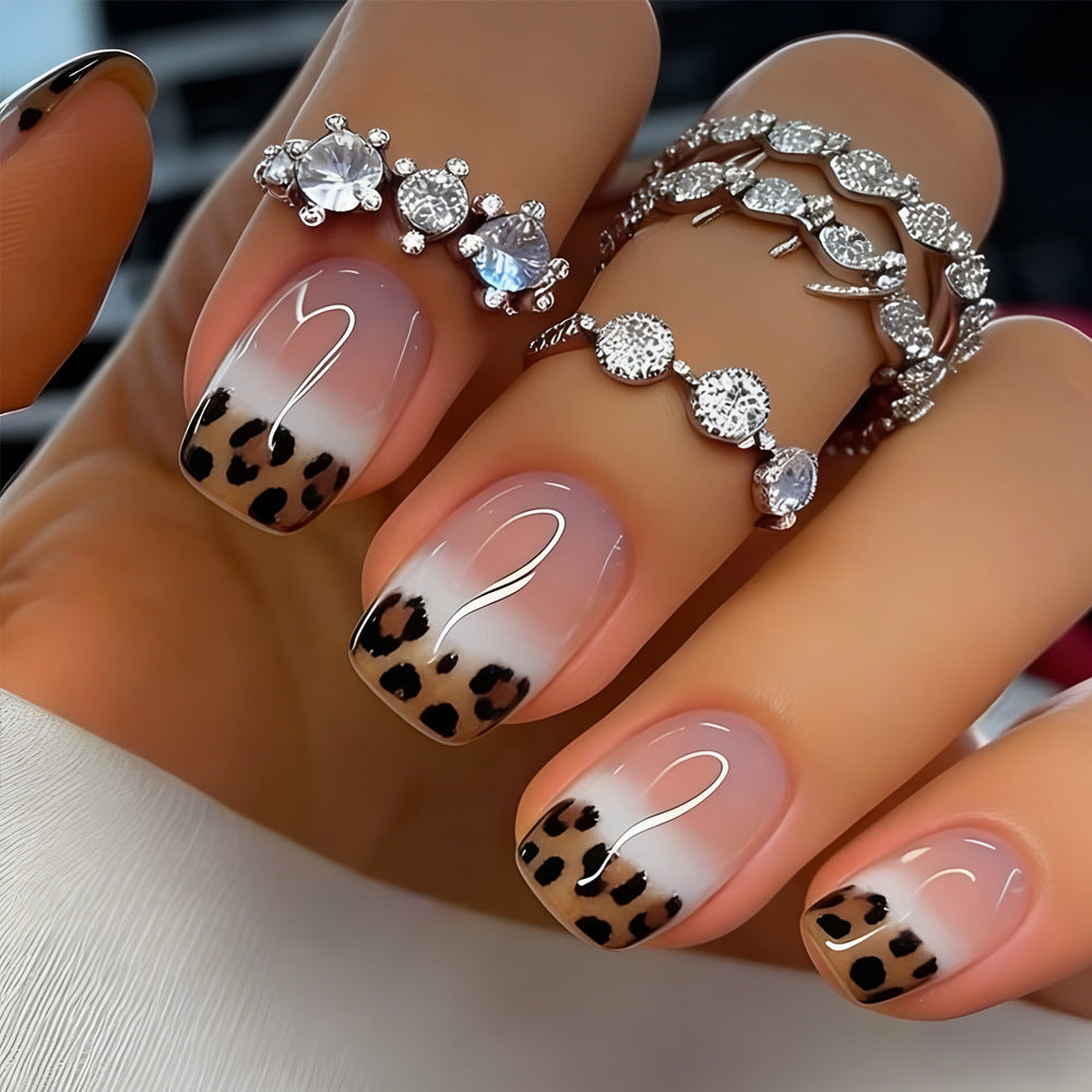 24pcs/Set Leopard Print French Tip Press-On Nails