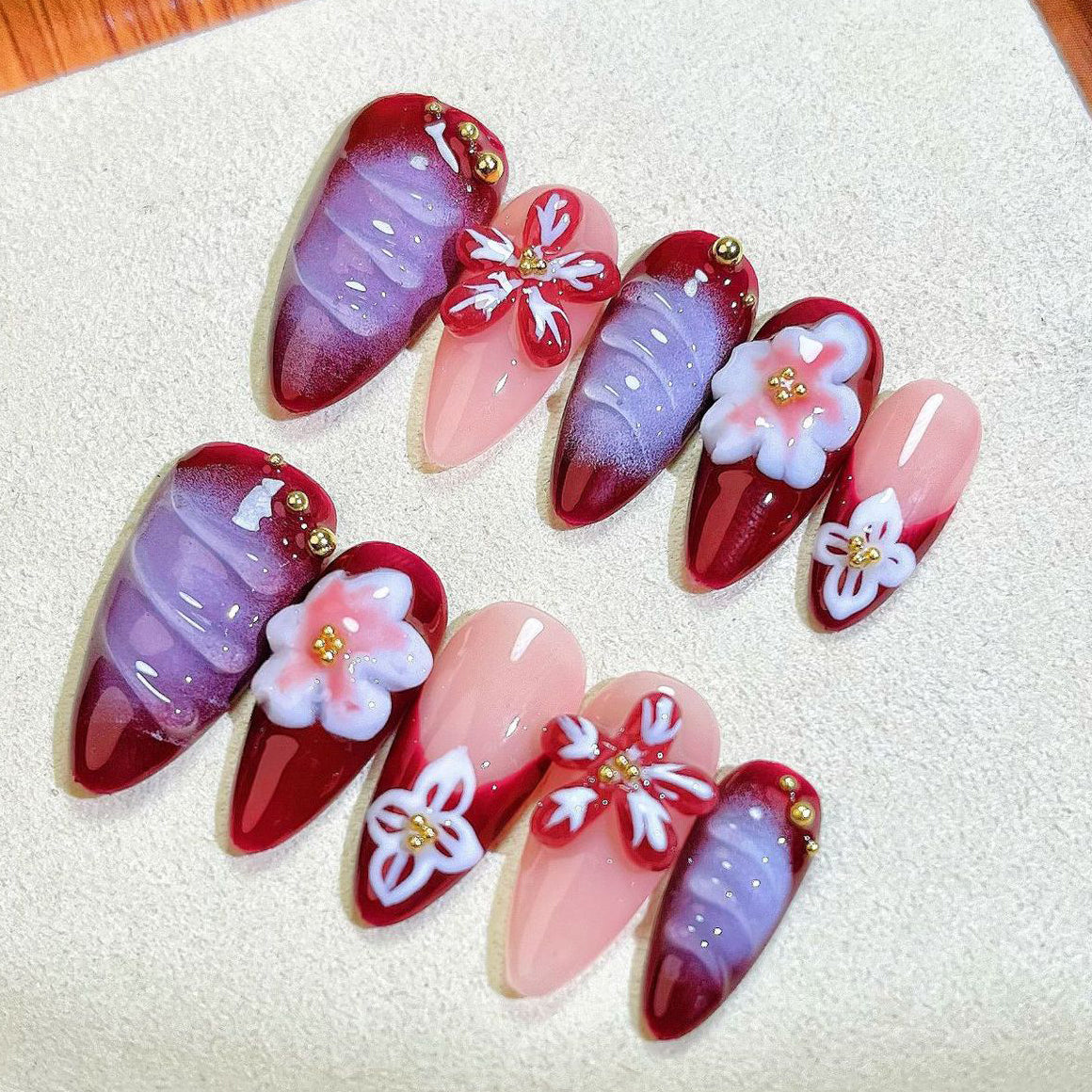 (Handmade) 10pcs/Set 3D Embossed Carving Press-On Nails