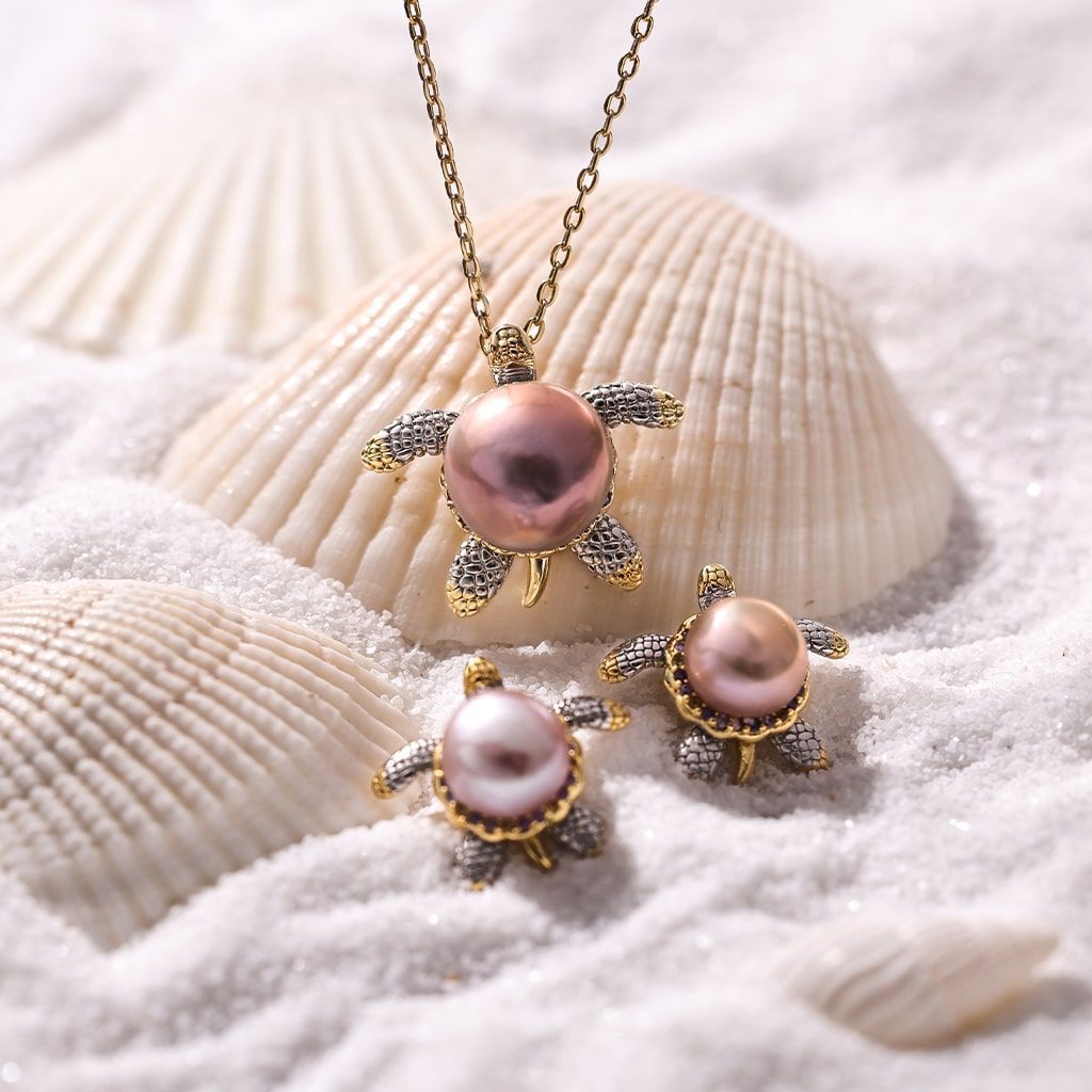 Ocean Turtle with Natural Colorful Pearl & Rhinestones Necklace