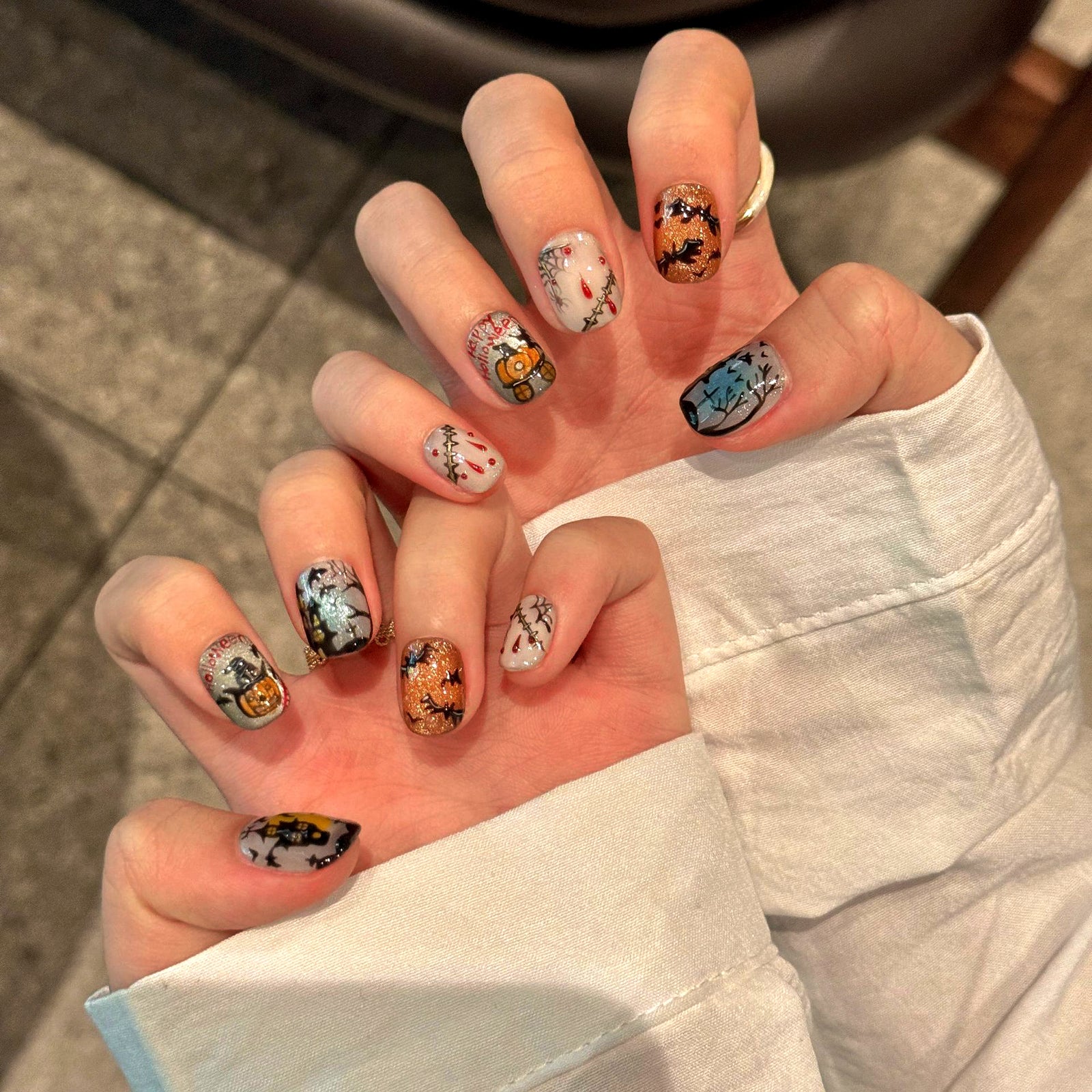 (Handmade) 10pcs/Set Halloween Painted Pumpkin Castle Bat Cat-Eye Press-On Nails