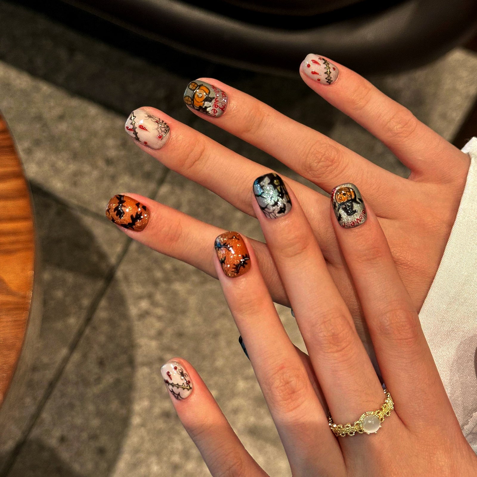 (Handmade) 10pcs/Set Halloween Painted Pumpkin Castle Bat Cat-Eye Press-On Nails