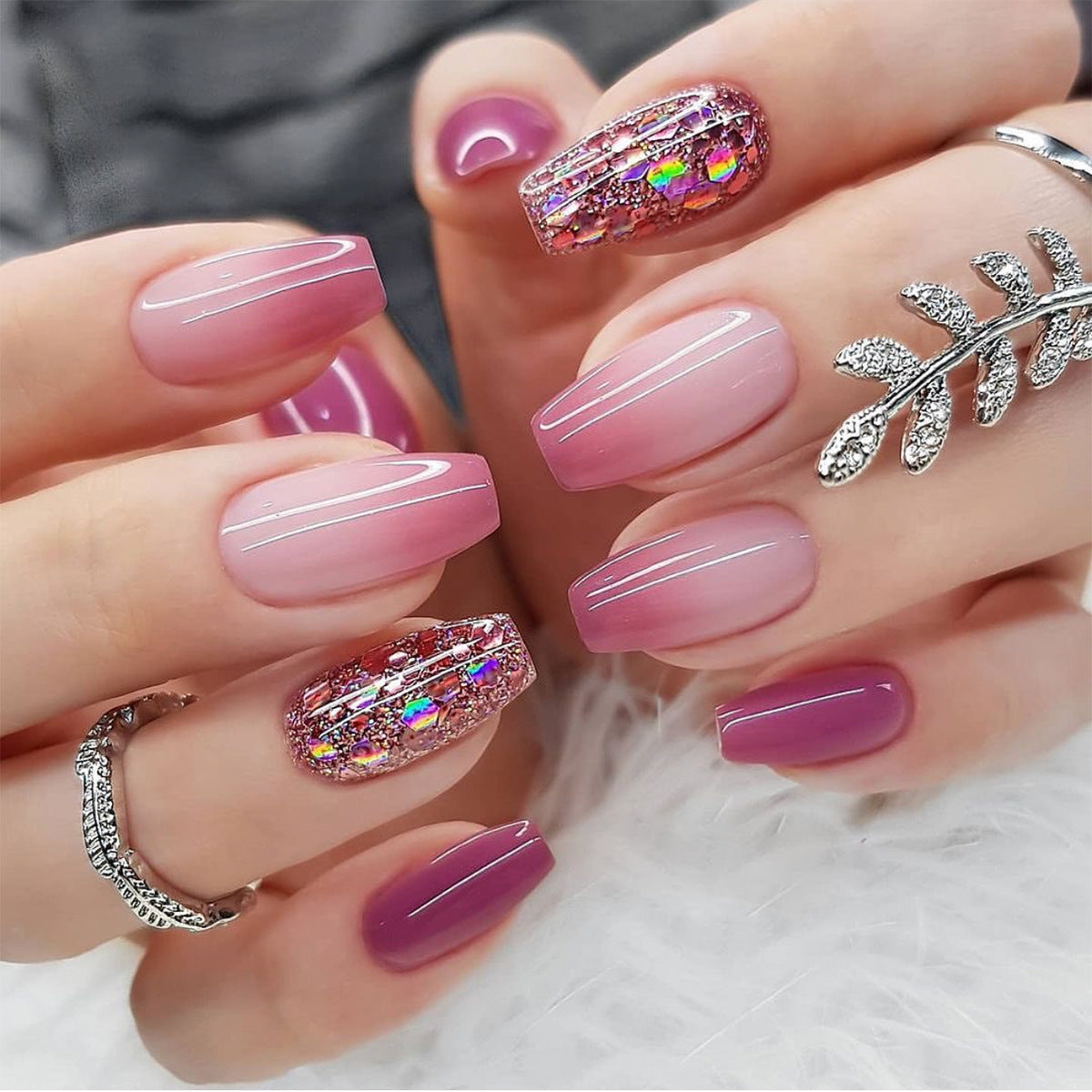 24pcs/Set Pink to Purple Gradient Glitter Press-On Nails