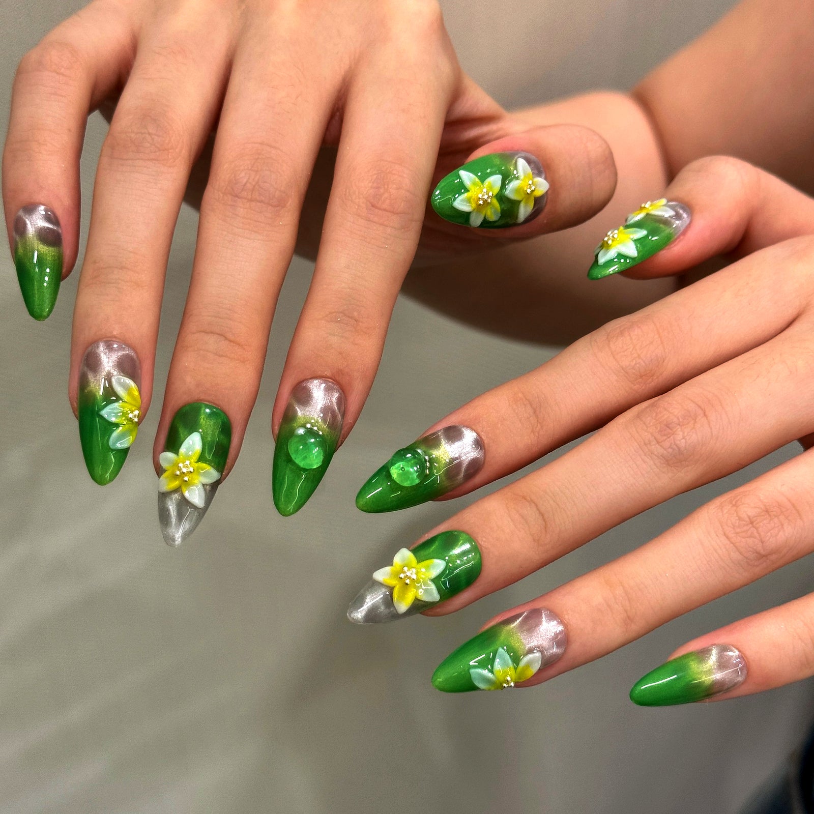 (Handmade) 10pcs/Set Rose Cat-Eye with 3D Ice FlowersI and Water Ripple Press-On Nails