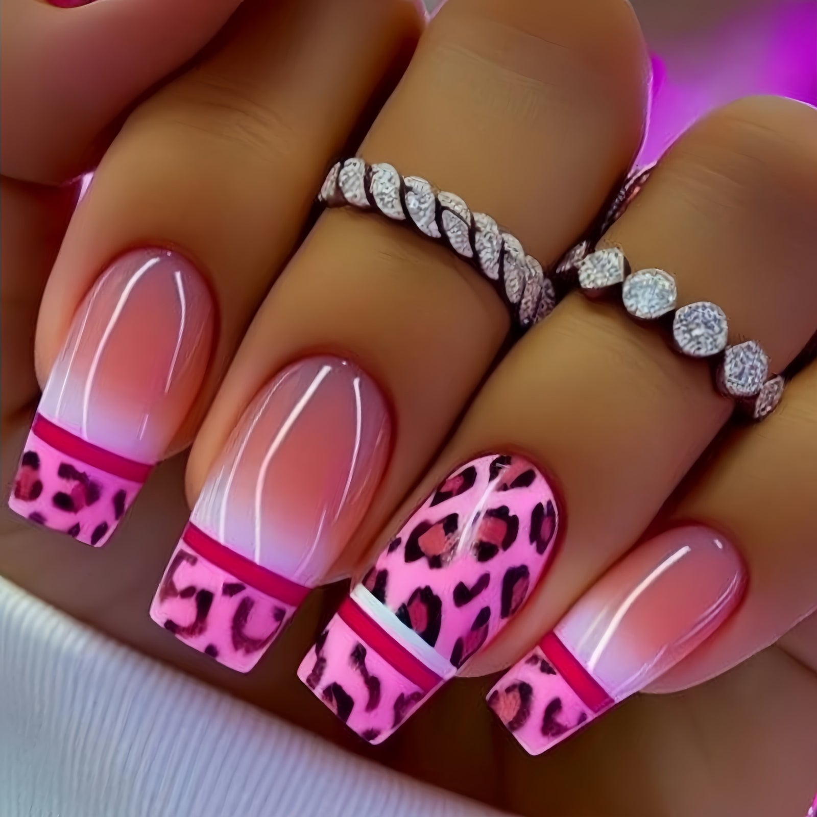 24pcs/Set Pink Leopard Stripe Gradient Press-On Nails