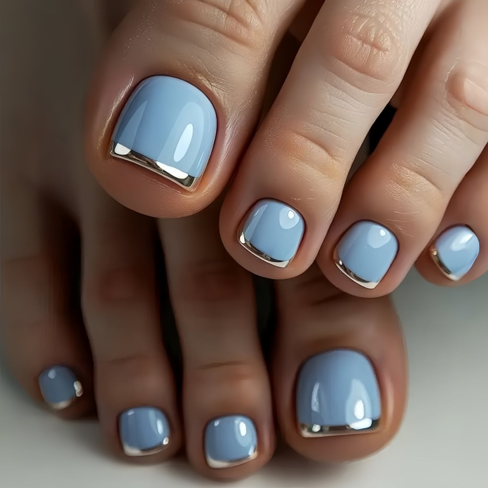 24pcs/Set Light Blue Silver French Press On Toe Nails