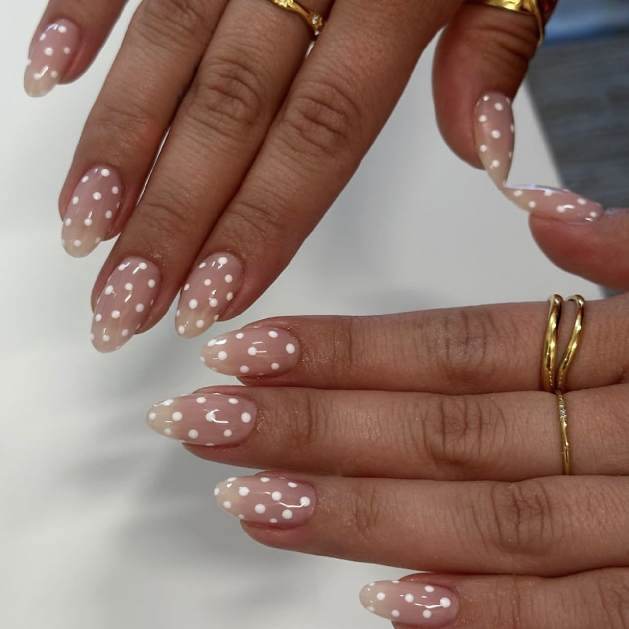 24pcs/Set Minimalist White Polka Dots Press-On Nails