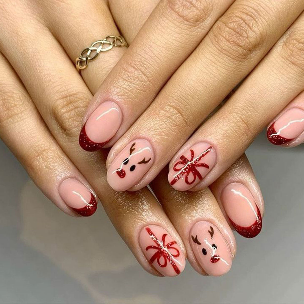 24pcs/Set Christmas Red French Reindeer Press-On Nails
