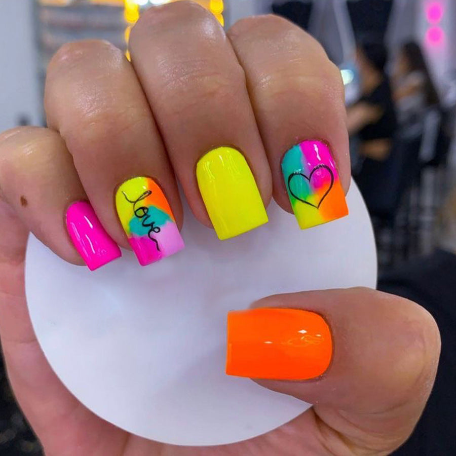 24pcs/Set Neon Heart with Black Outline Press-On Nails