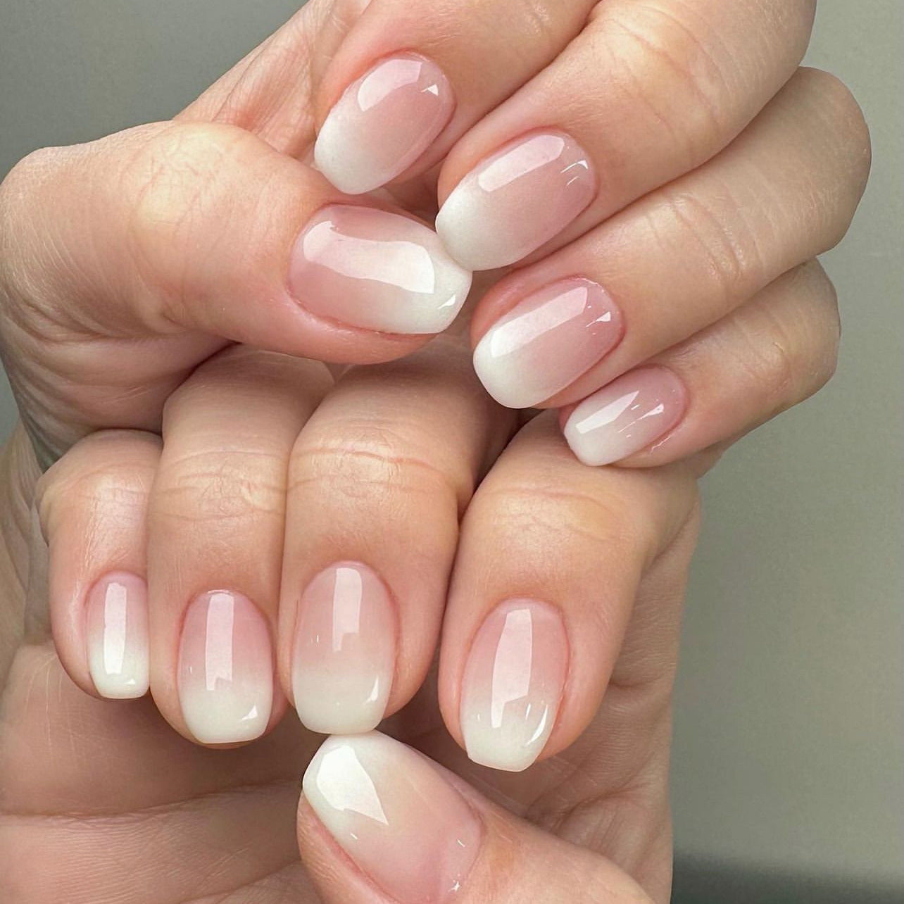 24pcs/Set Nude Pink & White Gradient Press-On Nails