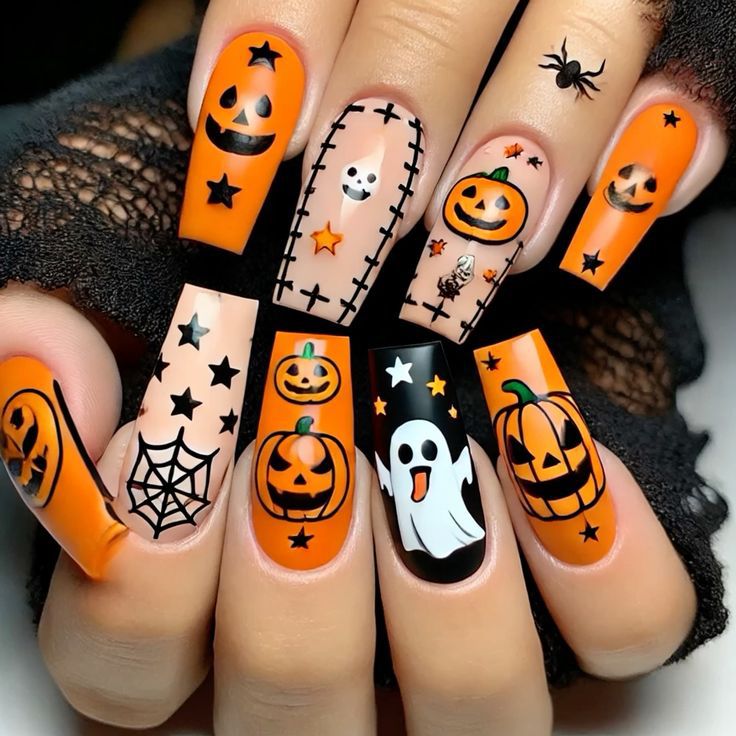 24pcs/Set Pumpkin White Ghost Skull Star Press-On Nails