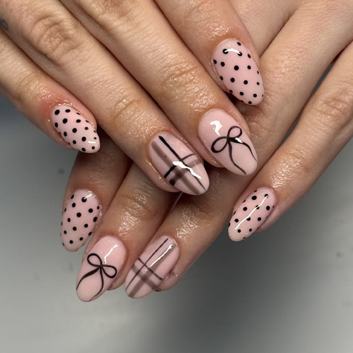 24pcs/Set Polka Dot Stripes with Bows Press-On Nails