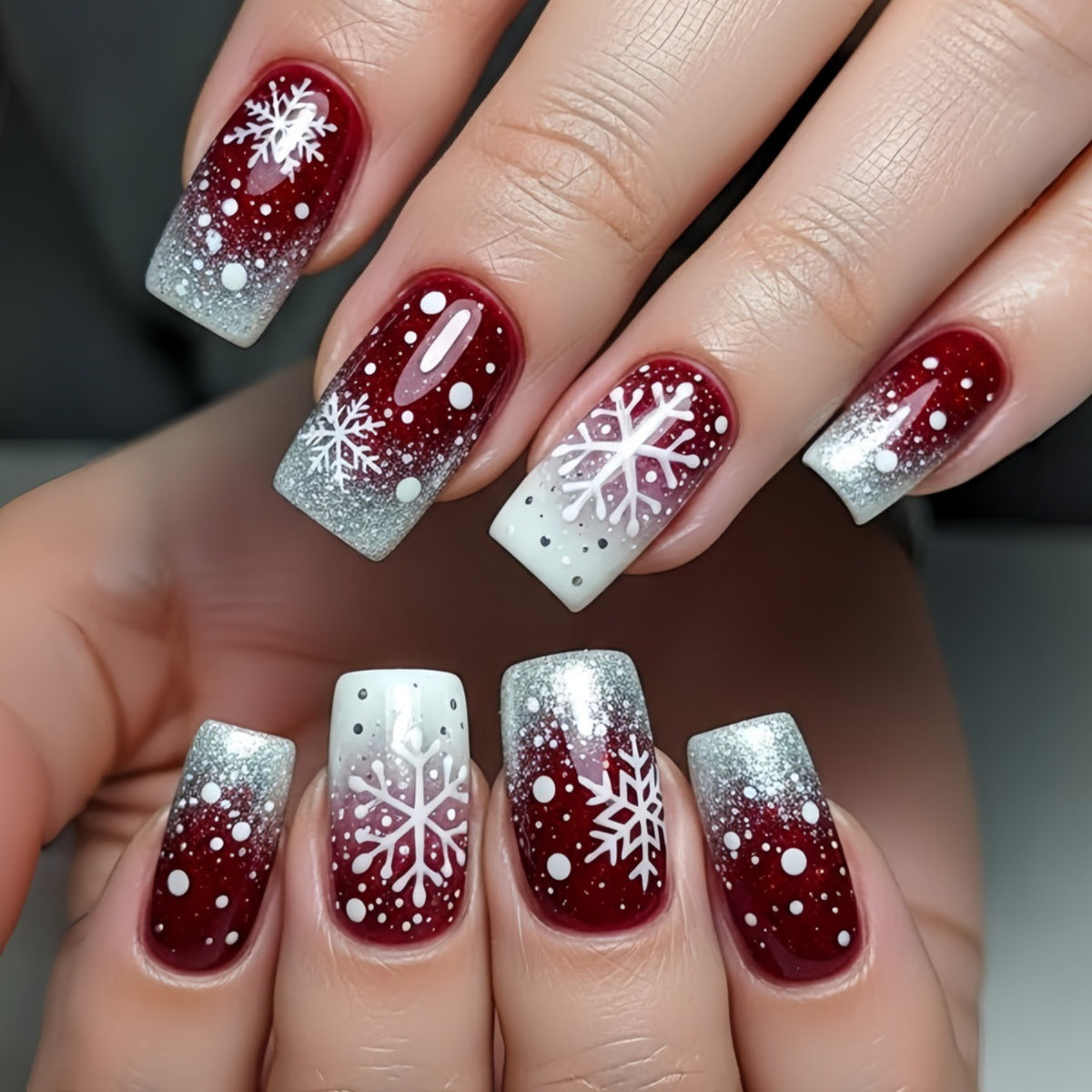 24pcs/Set Red Ombre Snowflakes Press On Nails