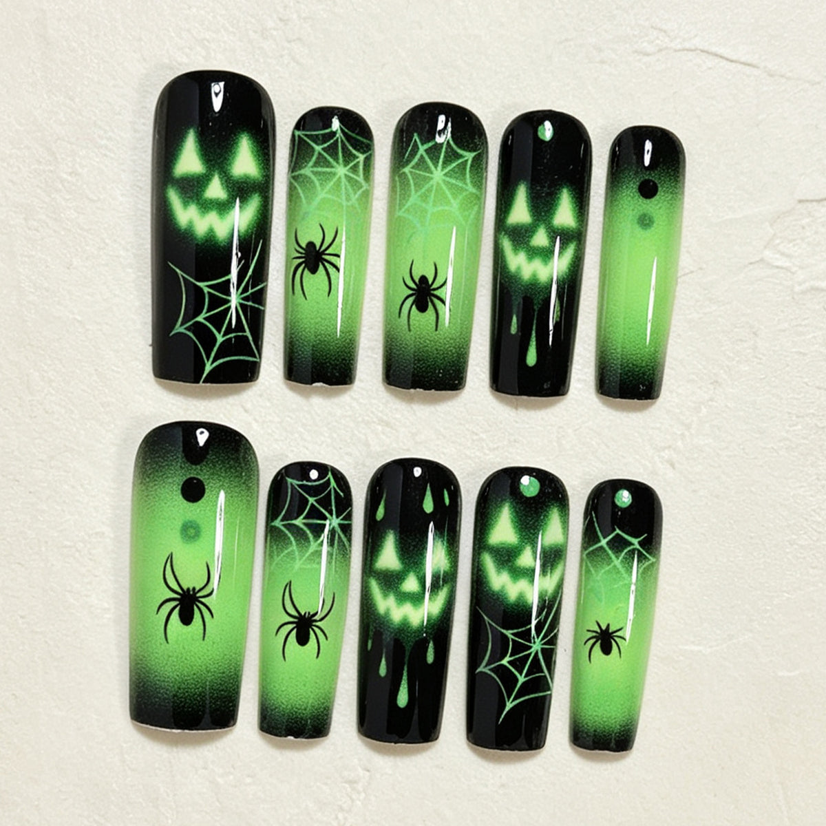 24pcs/Set Green Ghost Faces & Spiderwebs Press-On Nails