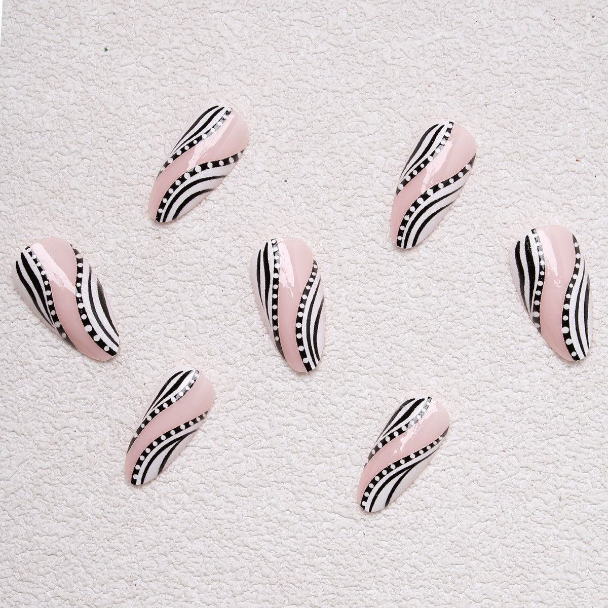 24pcs/Set Black & White Stripes and Polka DotsPress-On Nails
