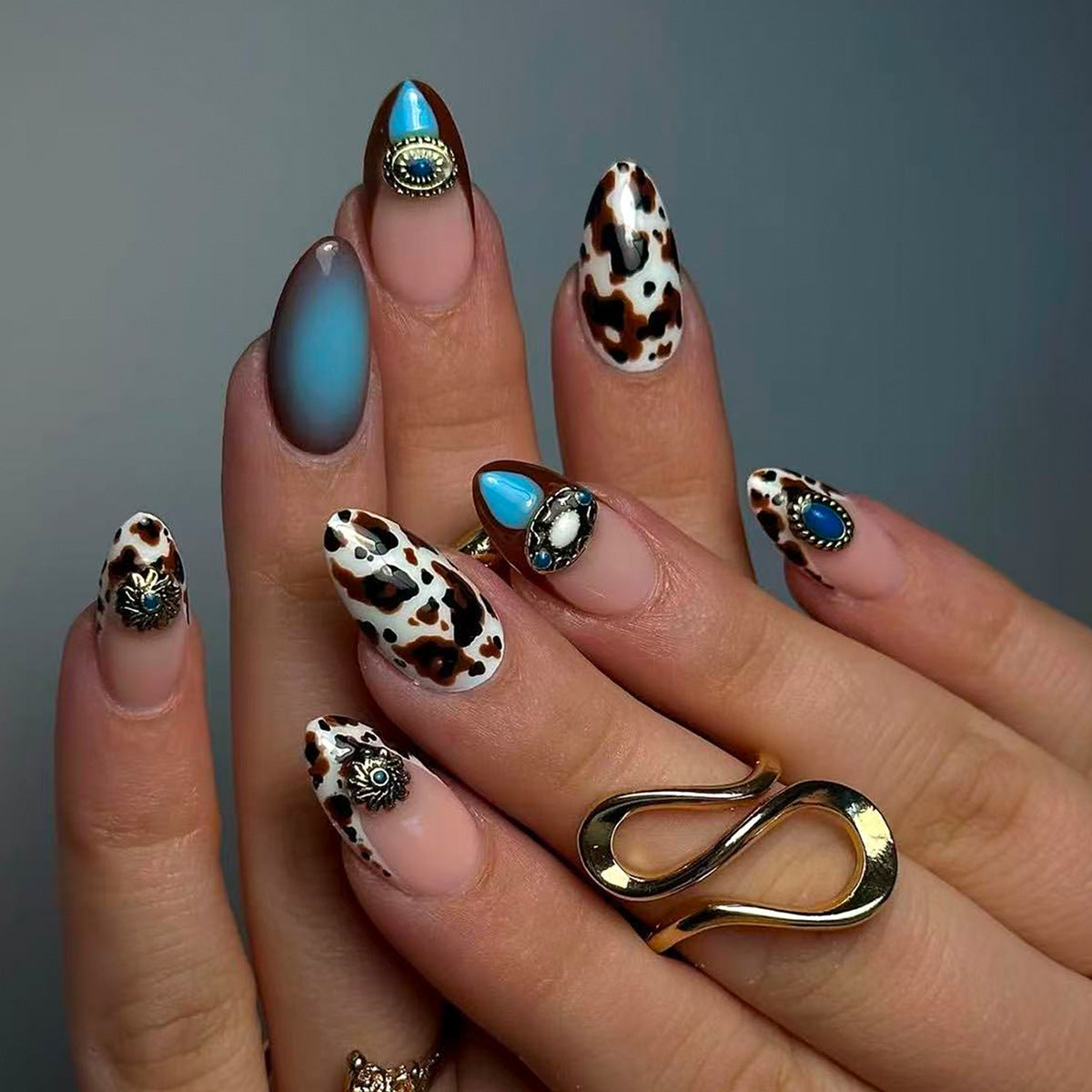 24pcs/Set Speckled Cow Print Press-On Nails