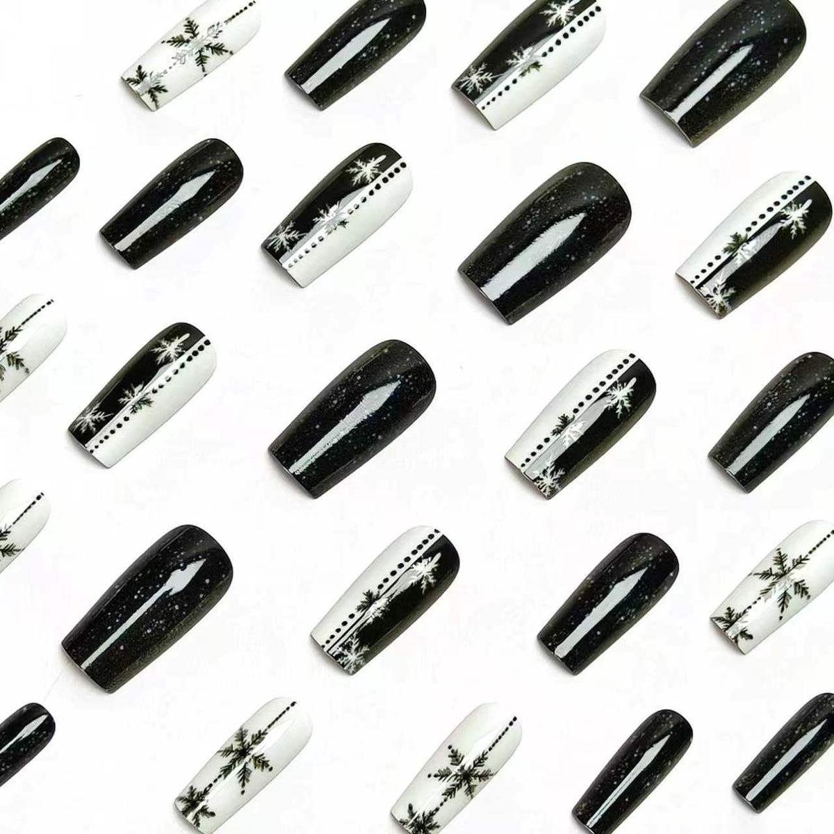 24pcs/Set Black & White Colorblock Snowflakes Press-On Nails
