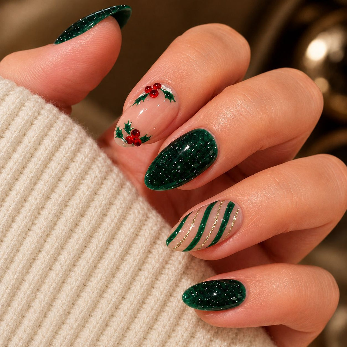 24pcs/Set Glitter Holly & Red Berries Press-On Nails