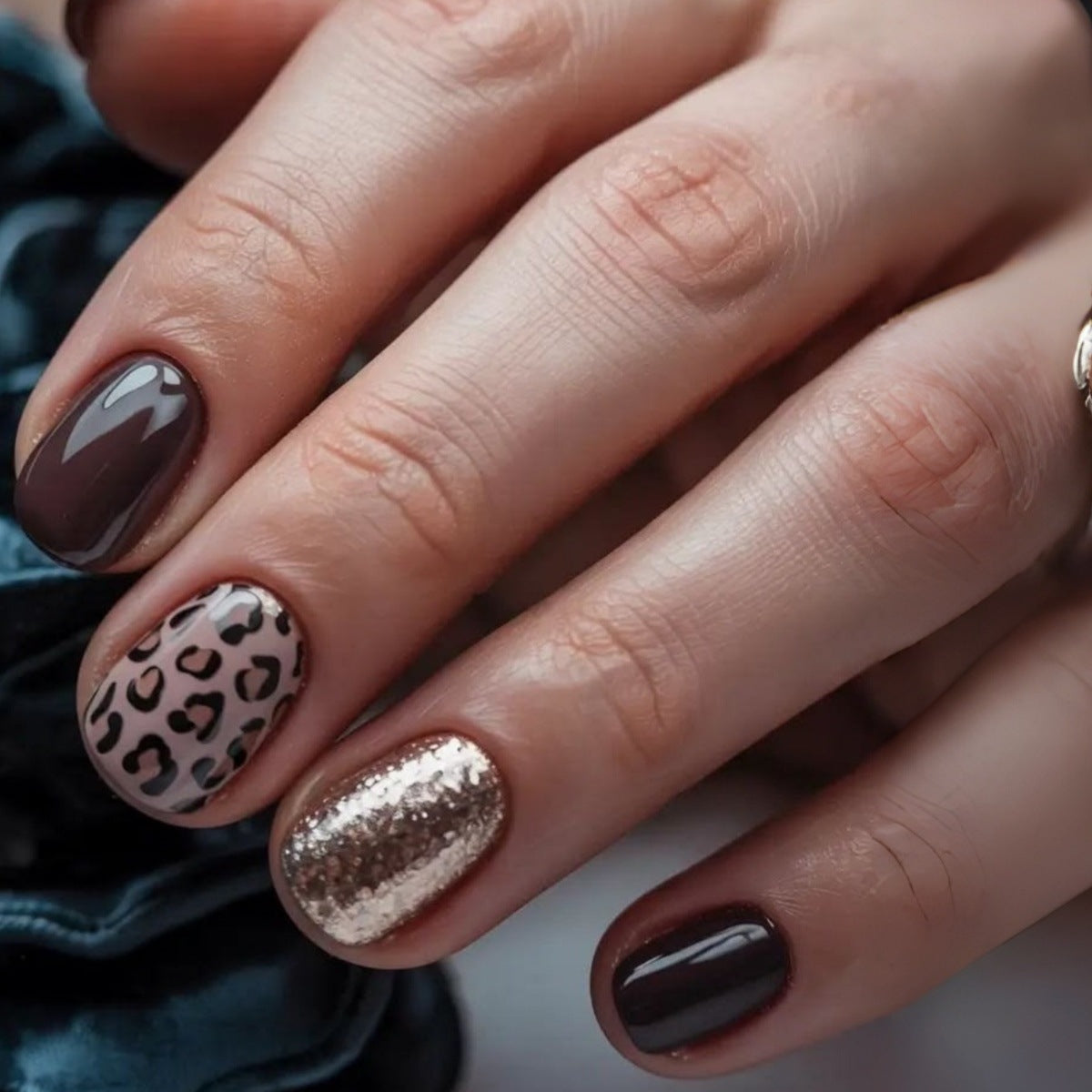 24pcs/Set Dark Brown Leopard Glitter Press-On Nails