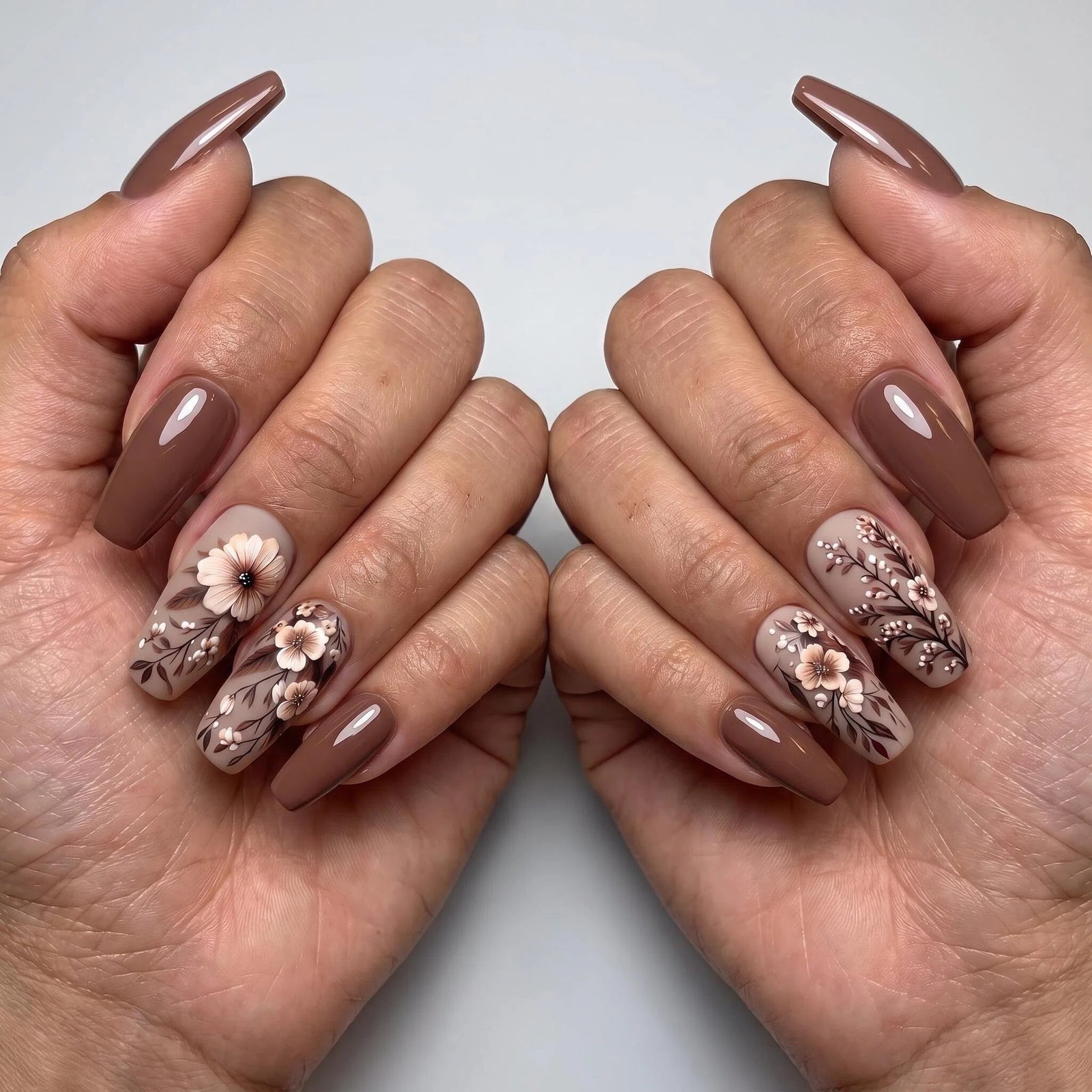 24pcs/Set Brown Flowers Press-On Nails