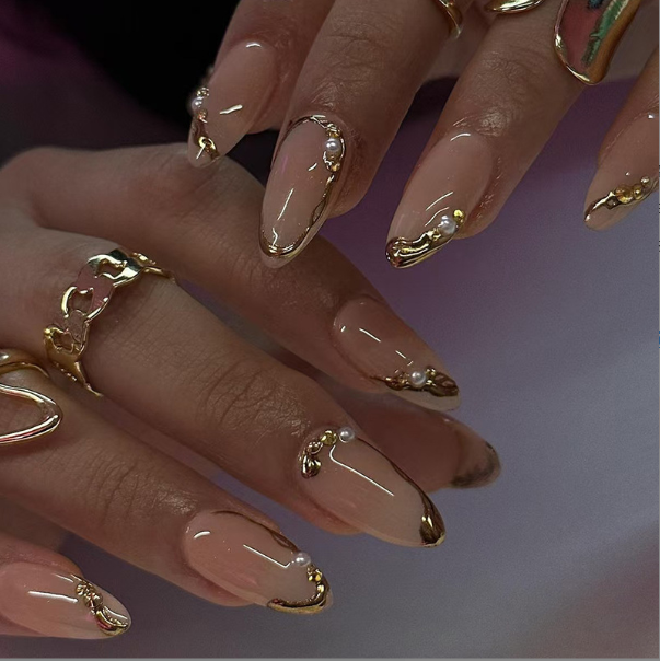 24pcs/Set 3D Gilded Pearl Diamonds Press-On Nails