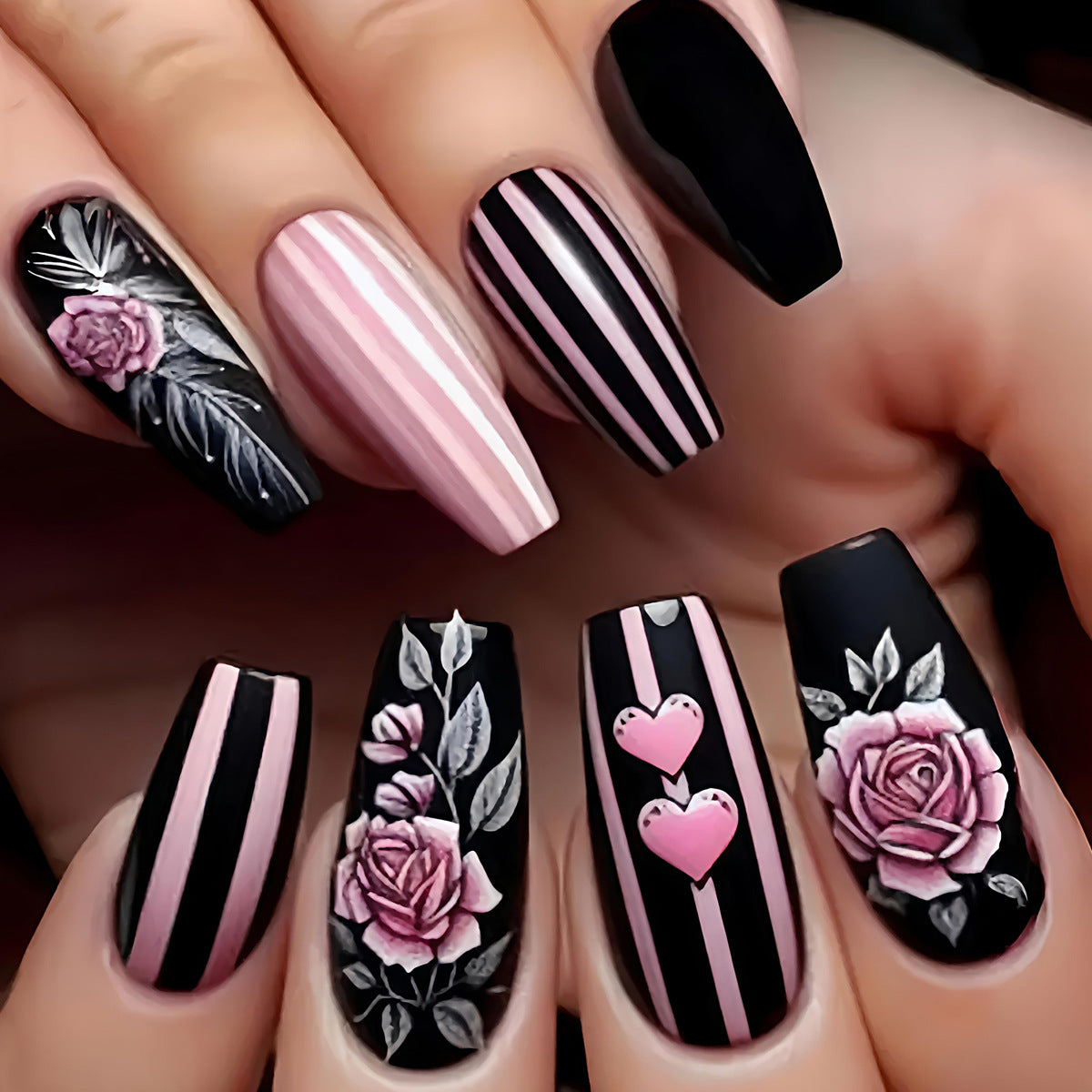 24pcs/Set Heart Flowers Press-On Nails