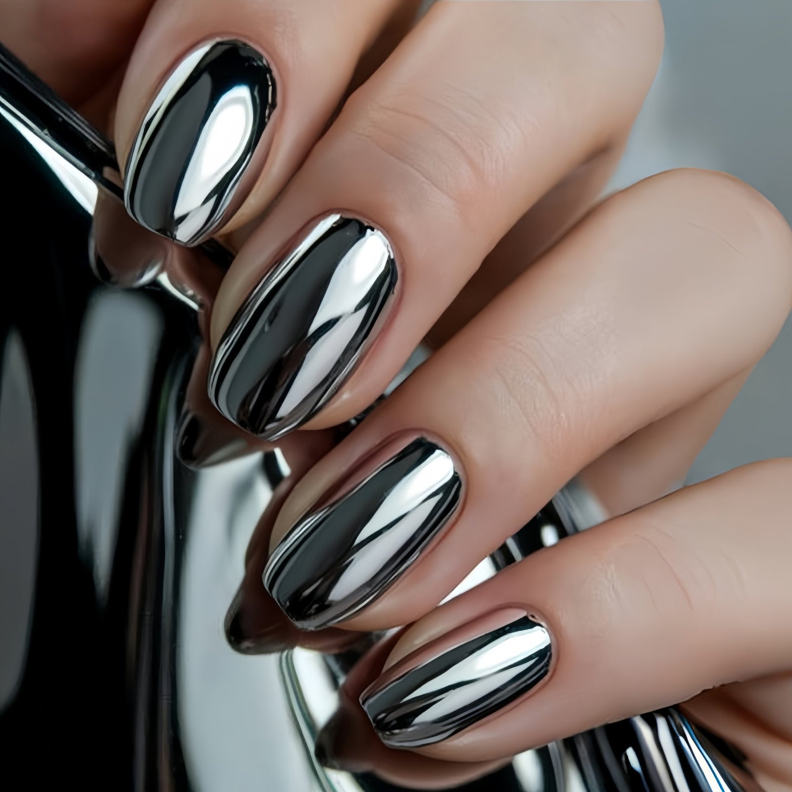 24pcs/Set Sparkly Black Chrome Press-On Nails
