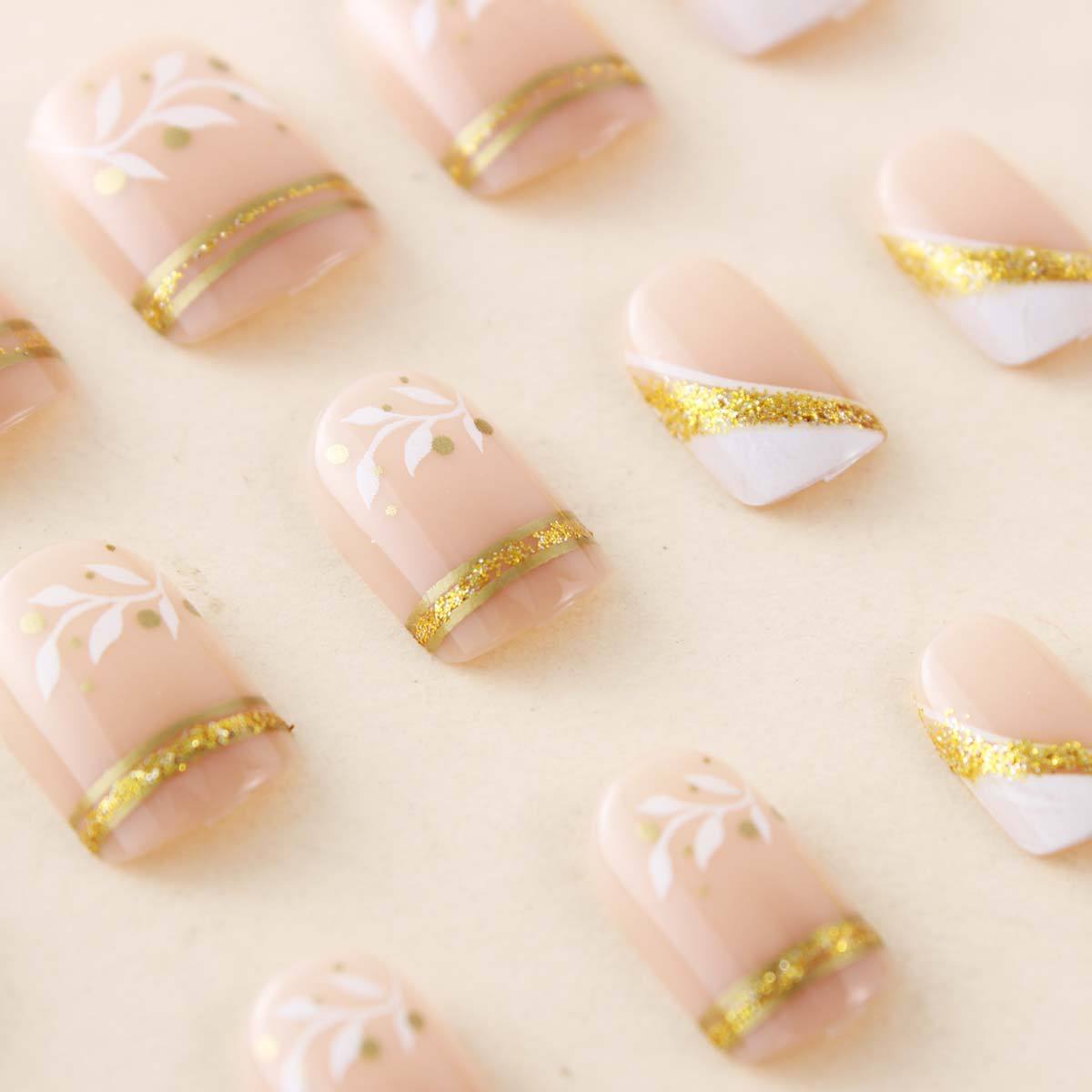 24pcs/Set White Vines Gold Lines French Press-On Nails