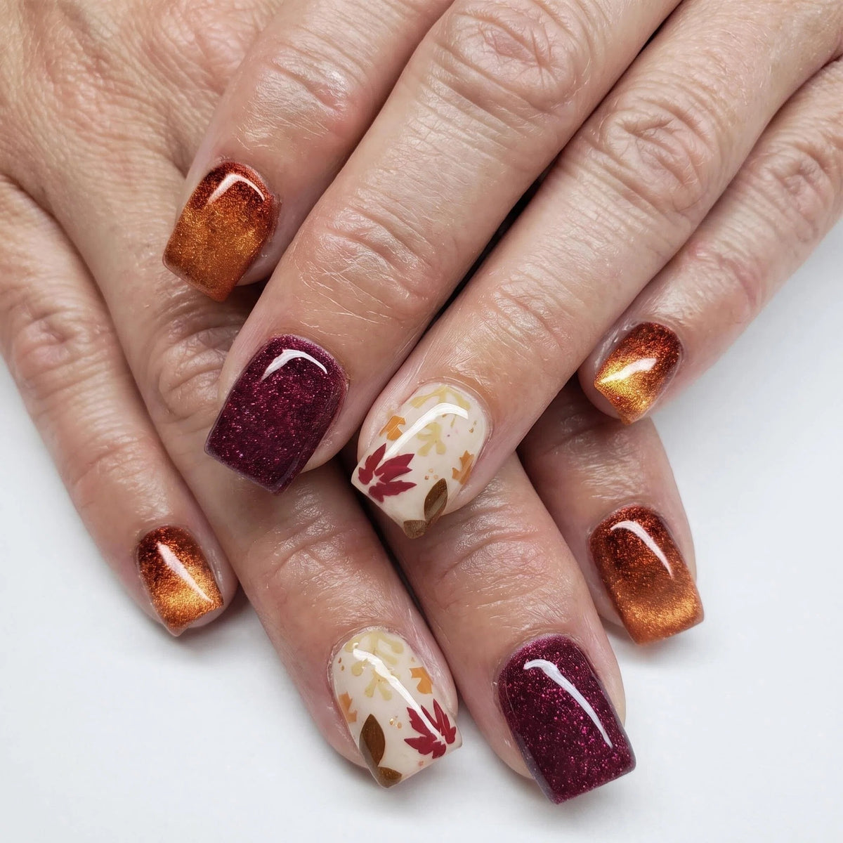 24pcs/Set Red and Yellow Maple Leaves Press-On Nails