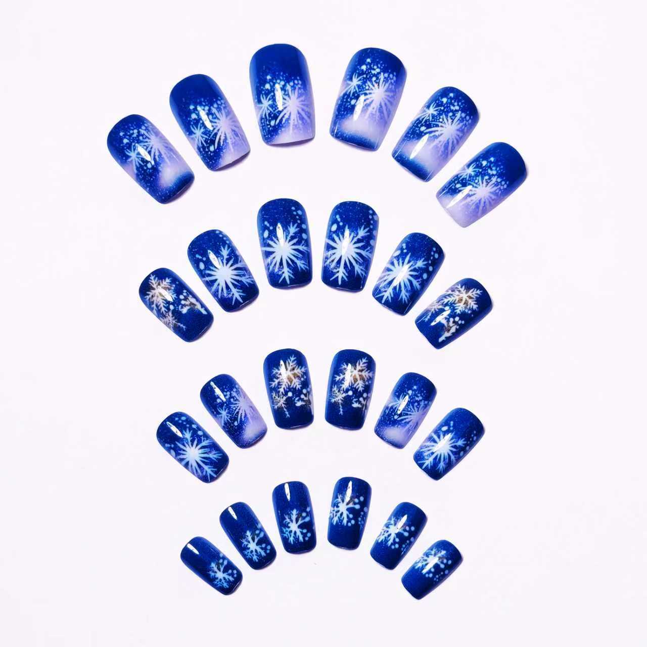 24pcs/Set Christmas Blue Snowflakes Press-On Nails